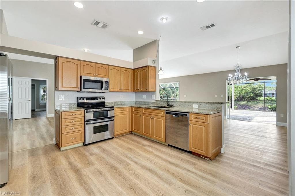 3650 Kent DR, NAPLES FL 34112-12