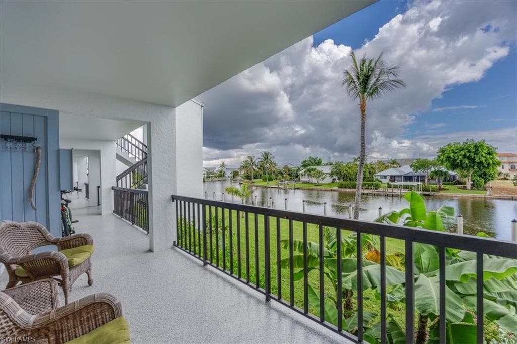 1250 Tennisplace CT # C25, SANIBEL FL 33957-1