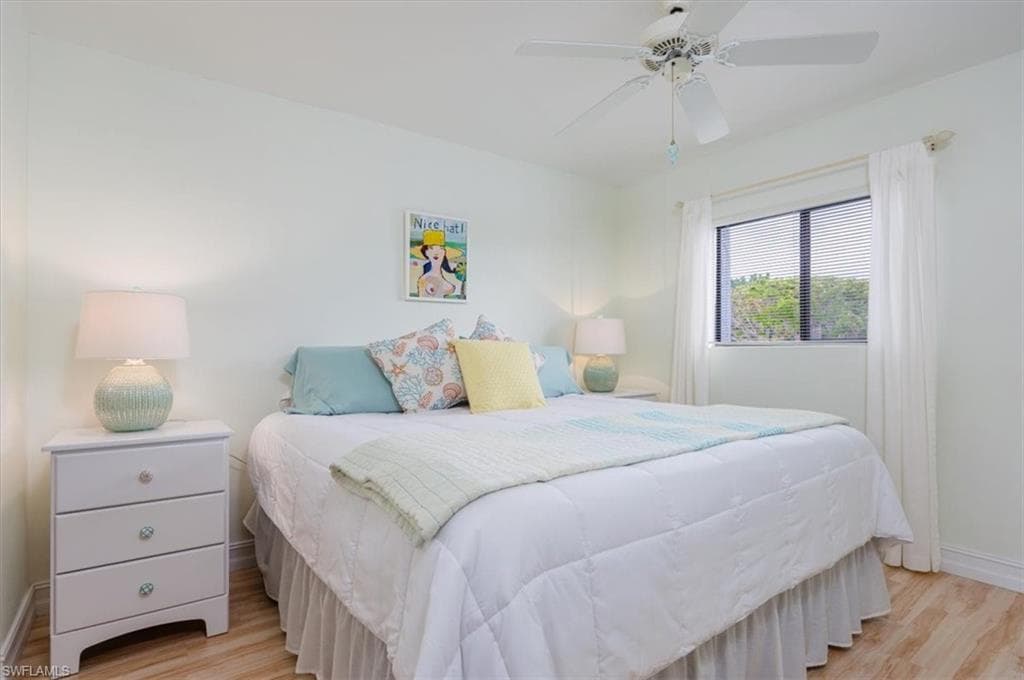 1250 Tennisplace CT # C25, SANIBEL FL 33957-10