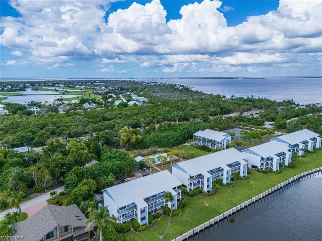 1250 Tennisplace CT # C25, SANIBEL FL 33957-24