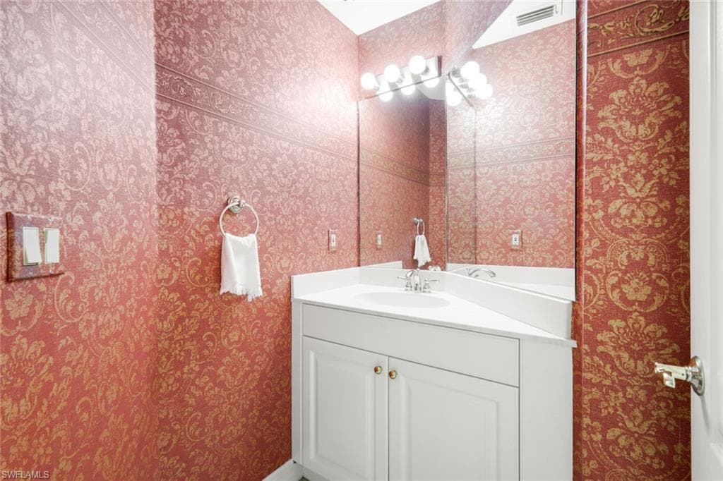 2451 Game Hawk CT # 2502, NAPLES FL 34105-20