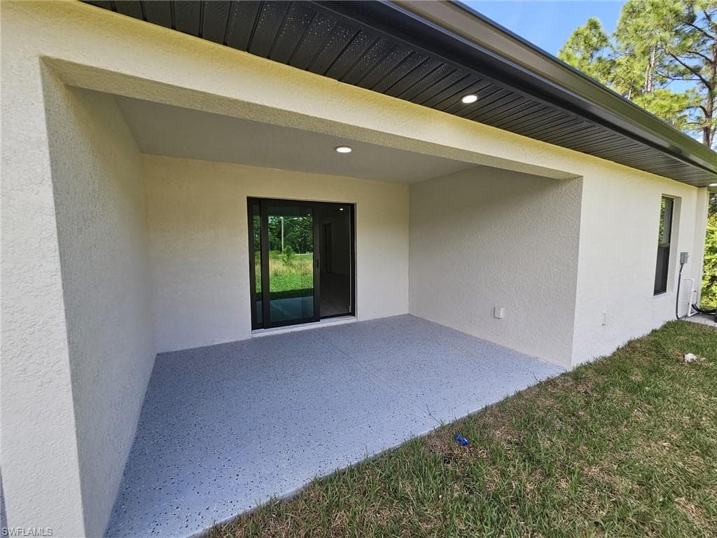 719 Eisenhower, LEHIGH ACRES FL 33974-10