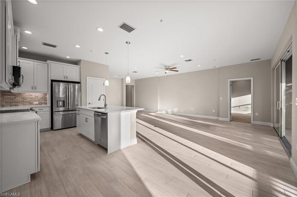 2318 Sawyers Hill RD # 107, NAPLES FL 34120-15