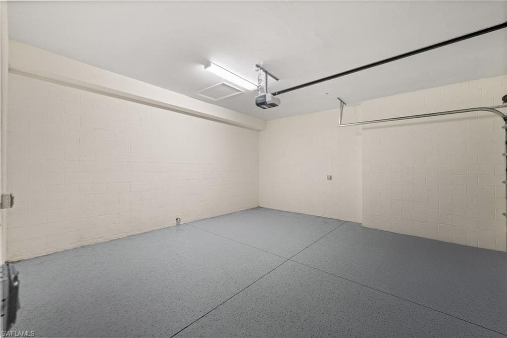 2318 Sawyers Hill RD # 107, NAPLES FL 34120-31