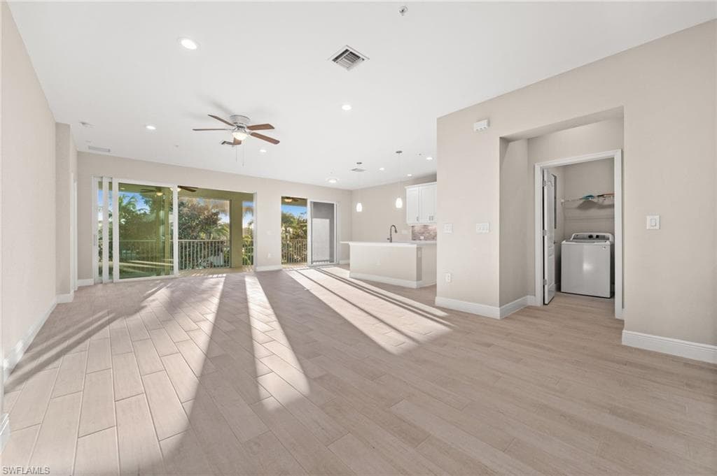 2318 Sawyers Hill RD # 107, NAPLES FL 34120-4