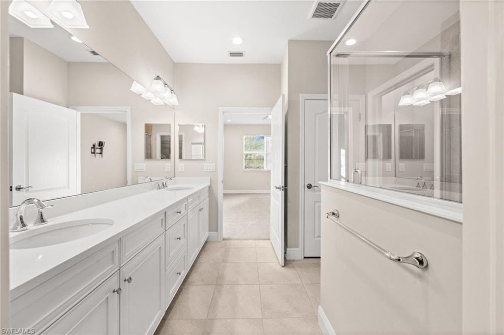 2318 Sawyers Hill RD # 107, NAPLES FL 34120-19