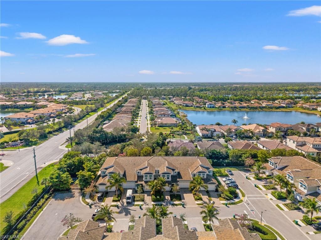 2318 Sawyers Hill RD # 107, NAPLES FL 34120-34