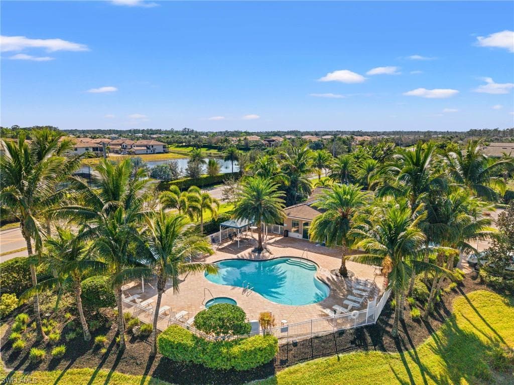 2318 Sawyers Hill RD # 107, NAPLES FL 34120-38