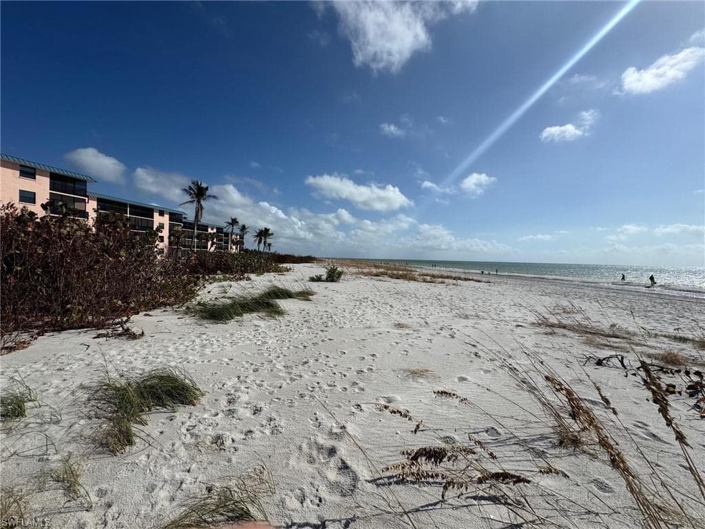 251 Southwinds DR, SANIBEL FL 33957-43