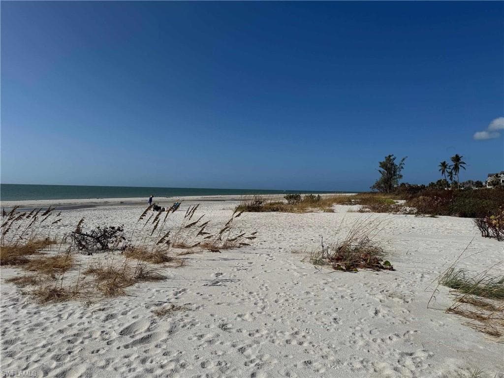 251 Southwinds DR, SANIBEL FL 33957-39