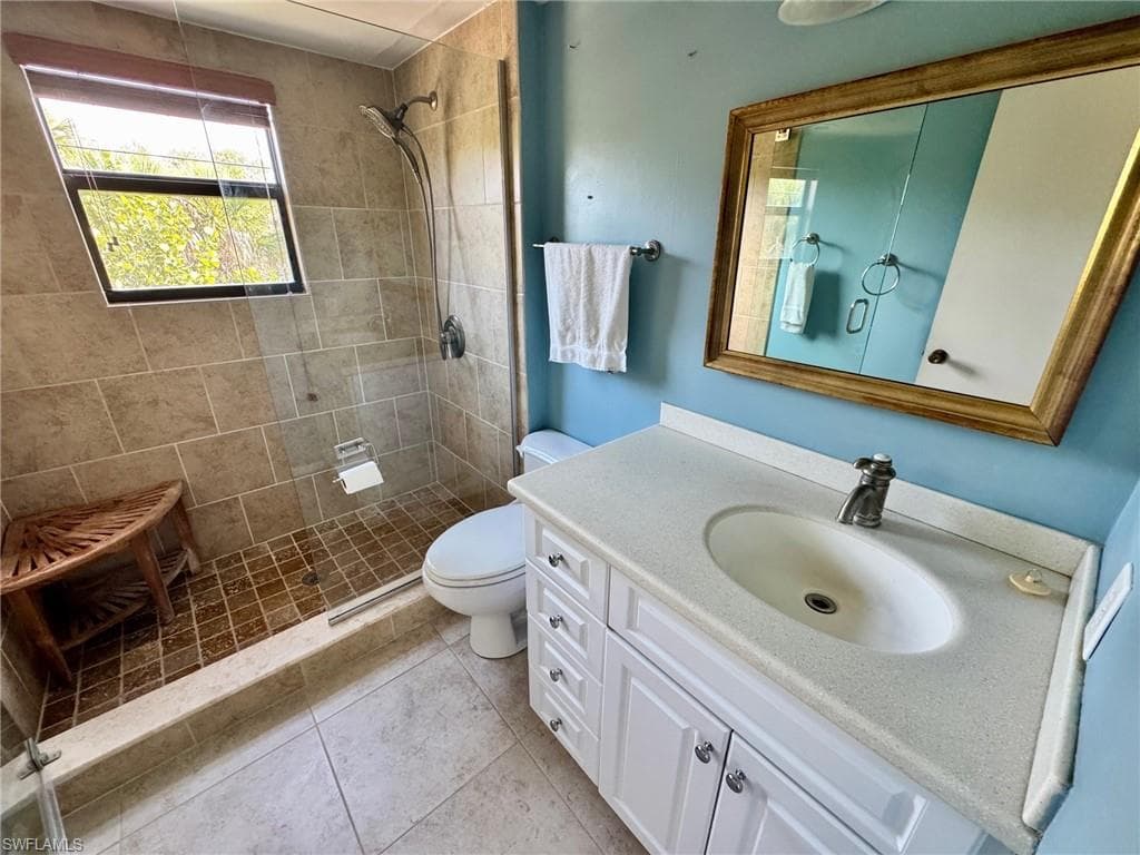251 Southwinds DR, SANIBEL FL 33957-33