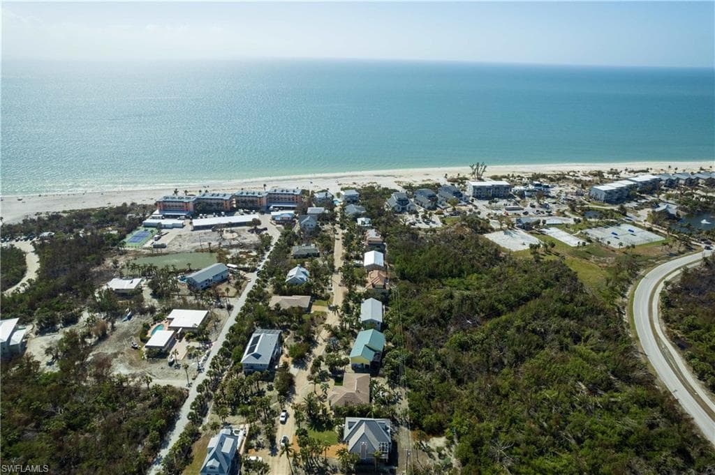 251 Southwinds DR, SANIBEL FL 33957-18