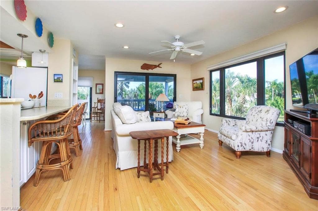 251 Southwinds DR, SANIBEL FL 33957-26