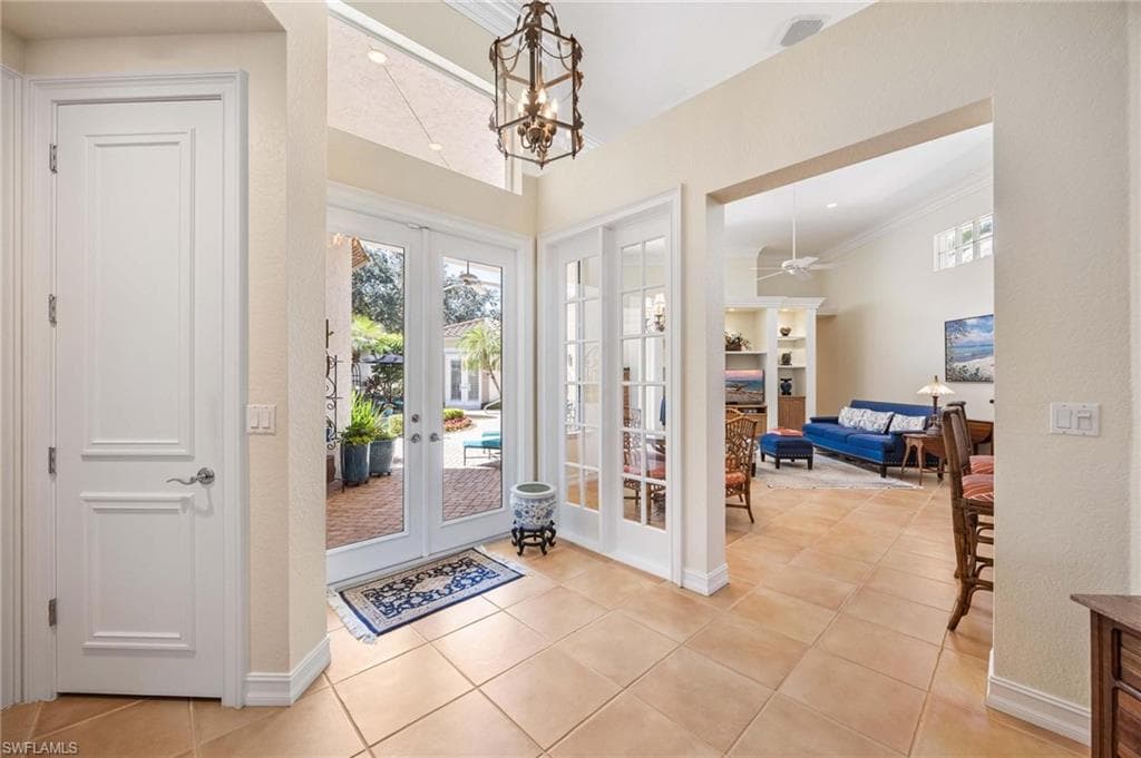 1268 Grand Isle CT, NAPLES FL 34108-4