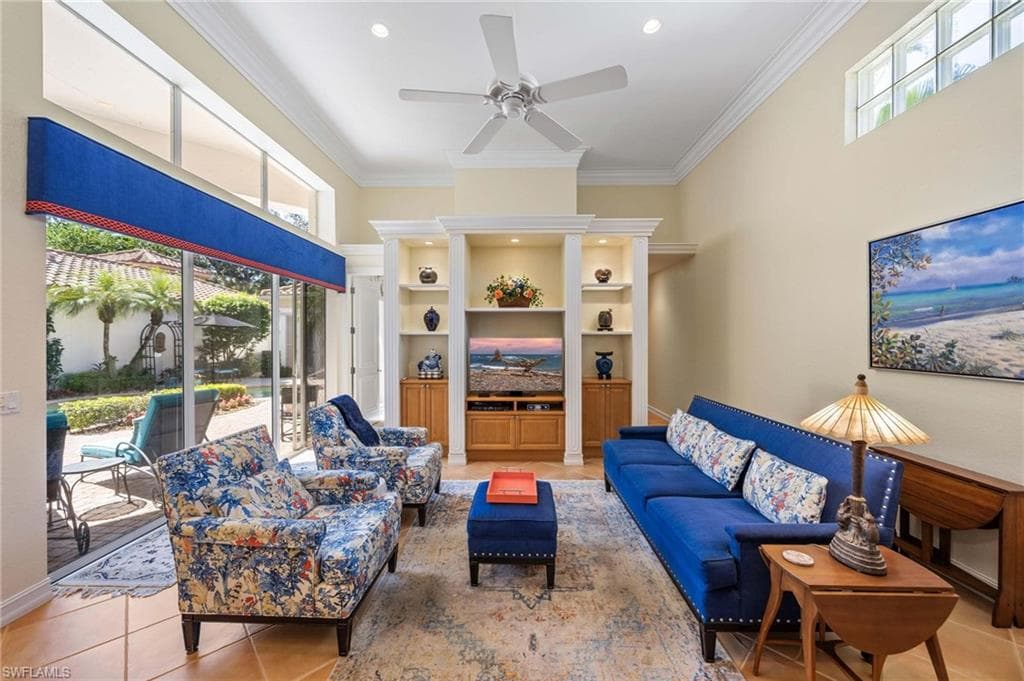 1268 Grand Isle CT, NAPLES FL 34108-3