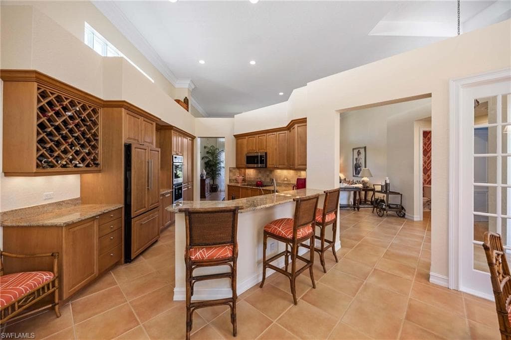 1268 Grand Isle CT, NAPLES FL 34108-7