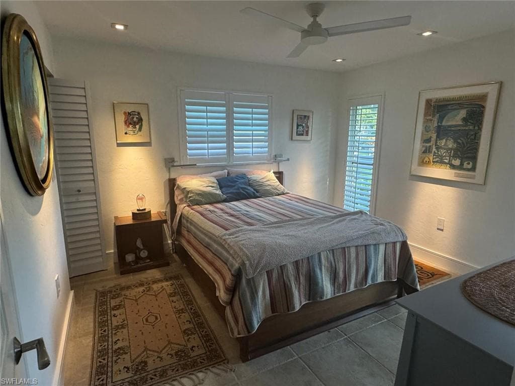 215 Lanchester CT # 44, NAPLES FL 34112-12