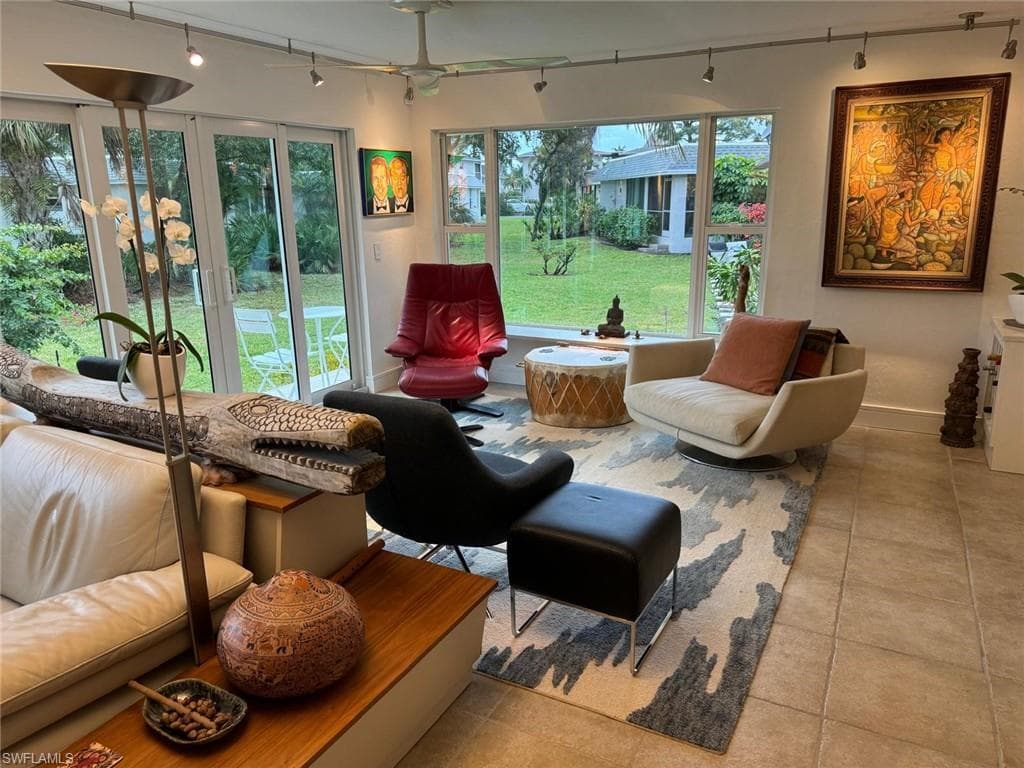 215 Lanchester CT # 44, NAPLES FL 34112-7