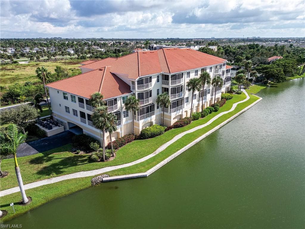 20011 Sanibel View CIR # 302, FORT MYERS FL 33908-22