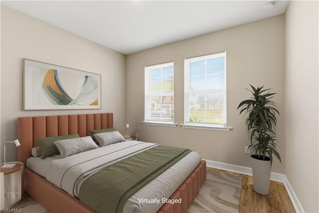 2055 Grove DR, NAPLES FL 34120-22