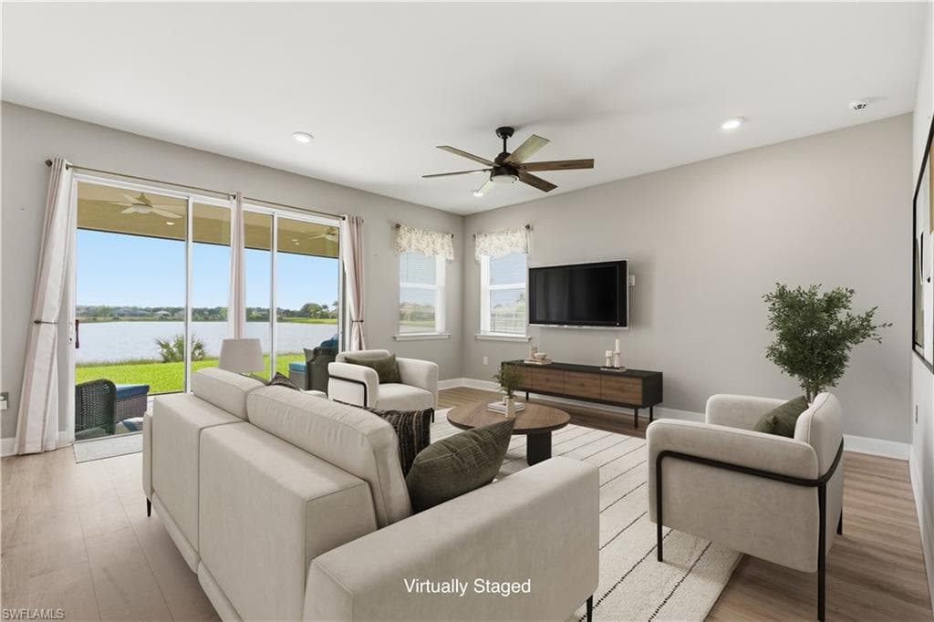 2055 Grove DR, NAPLES FL 34120-2