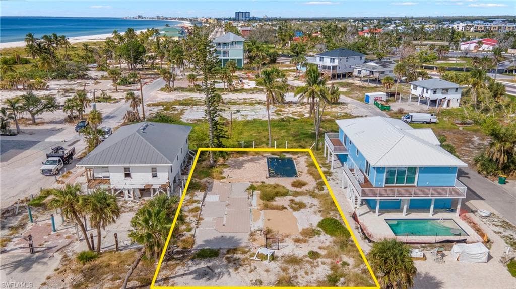 61 Flamingo ST, FORT MYERS BEACH FL 33931-5