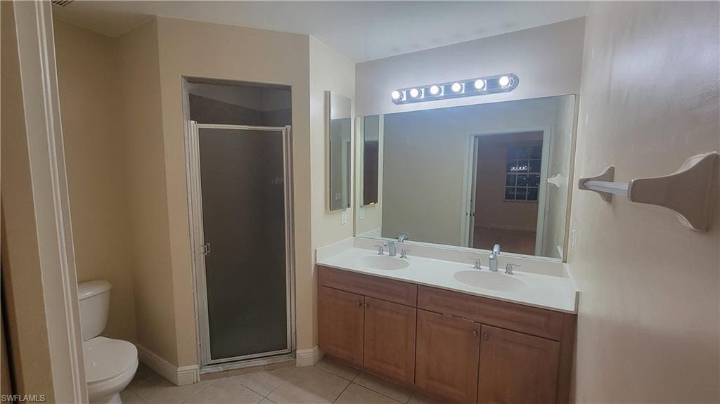 2904 Tuscan DR # 104, CAPE CORAL FL 33909-9