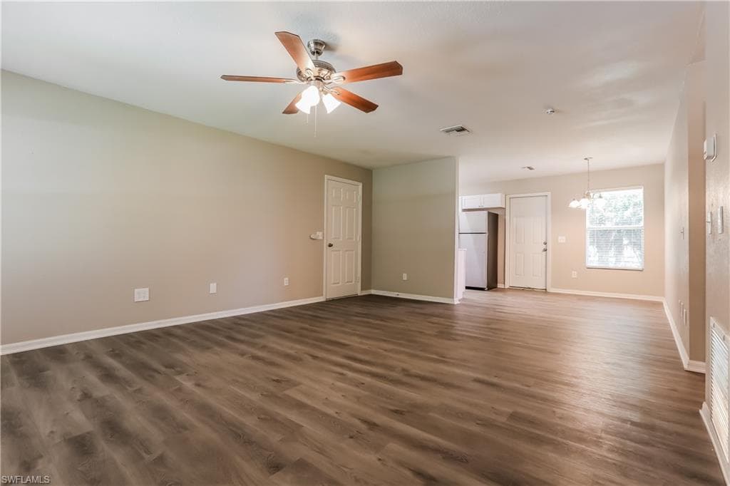 284 Grove RD, VENICE FL 34293-1