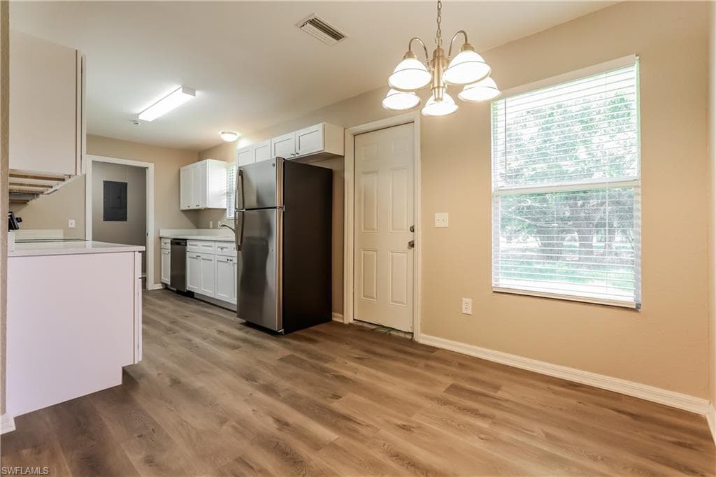 284 Grove RD, VENICE FL 34293-3