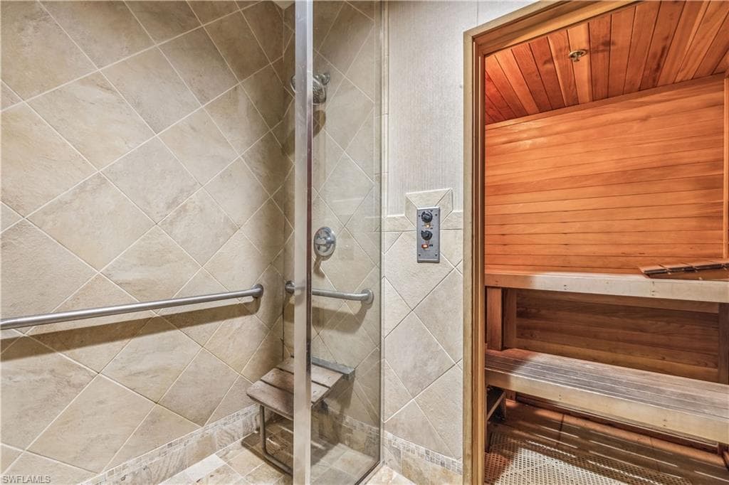 2797 1st ST # 2003, FORT MYERS FL 33916-19