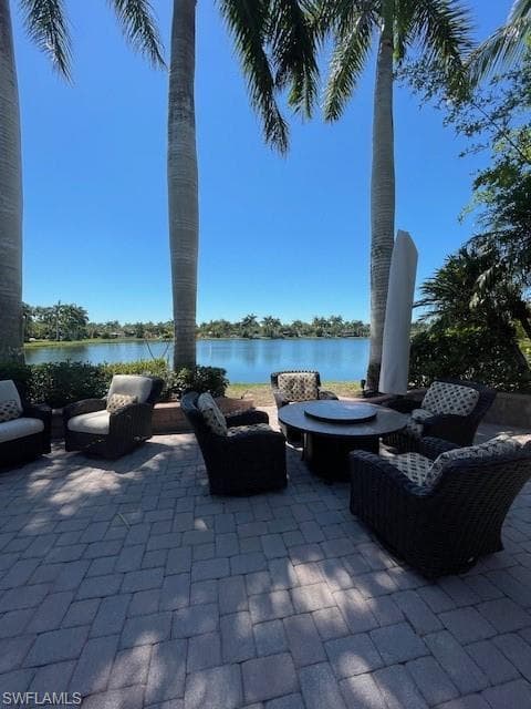 4873 Southern Breeze DR, NAPLES FL 34114-3