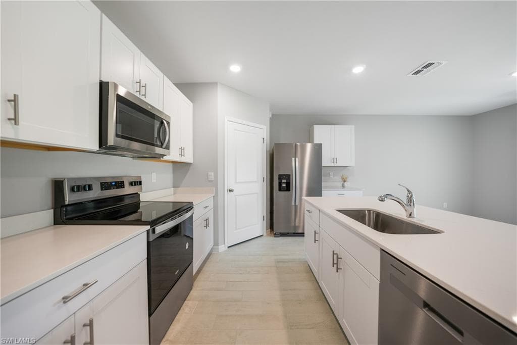 2965 Ernest WAY, FORT MYERS FL 33905-6