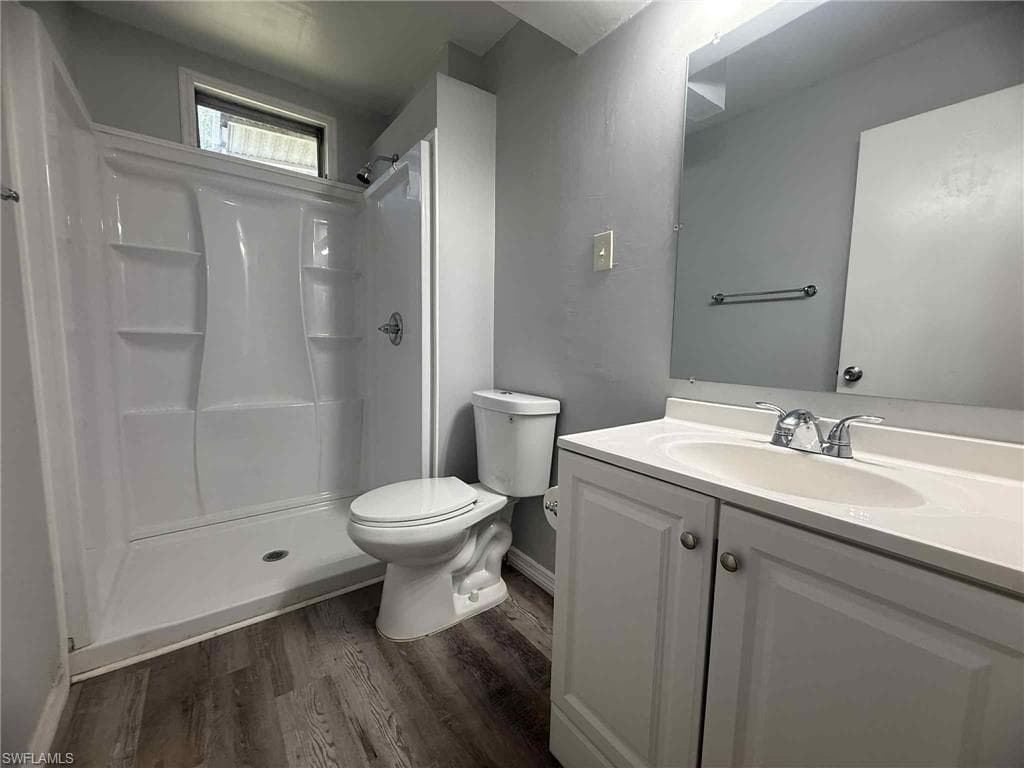 8281 Sevigny DR, NORTH FORT MYERS FL 33917-9