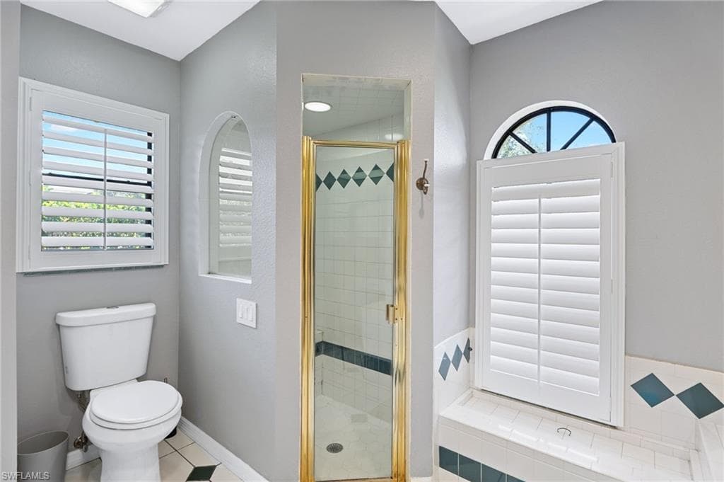 1048 Harbour Drake DR, PUNTA GORDA FL 33983-25