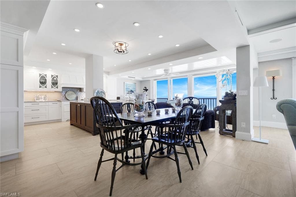 1285 Gulf Shore BLVD N # 3B, NAPLES FL 34102-12