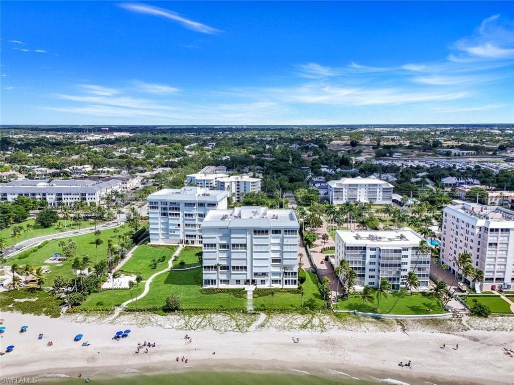1285 Gulf Shore BLVD N # 3B, NAPLES FL 34102-46