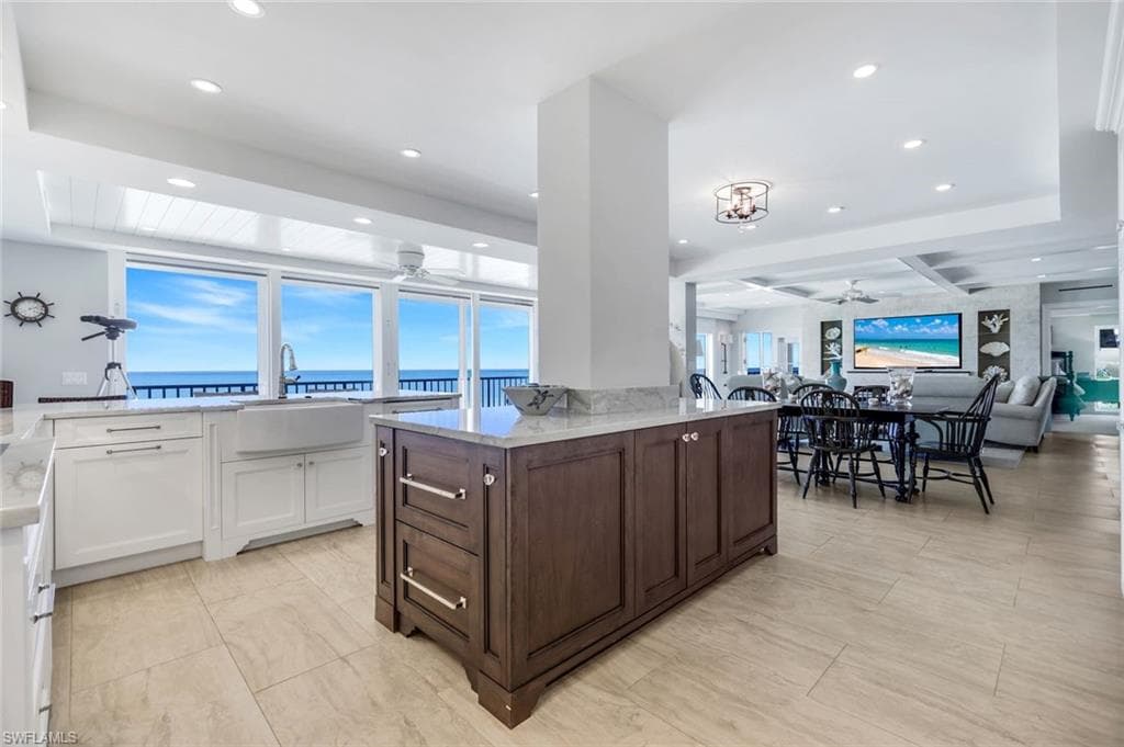 1285 Gulf Shore BLVD N # 3B, NAPLES FL 34102-8