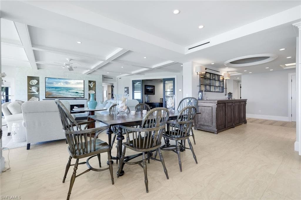 1285 Gulf Shore BLVD N # 3B, NAPLES FL 34102-13