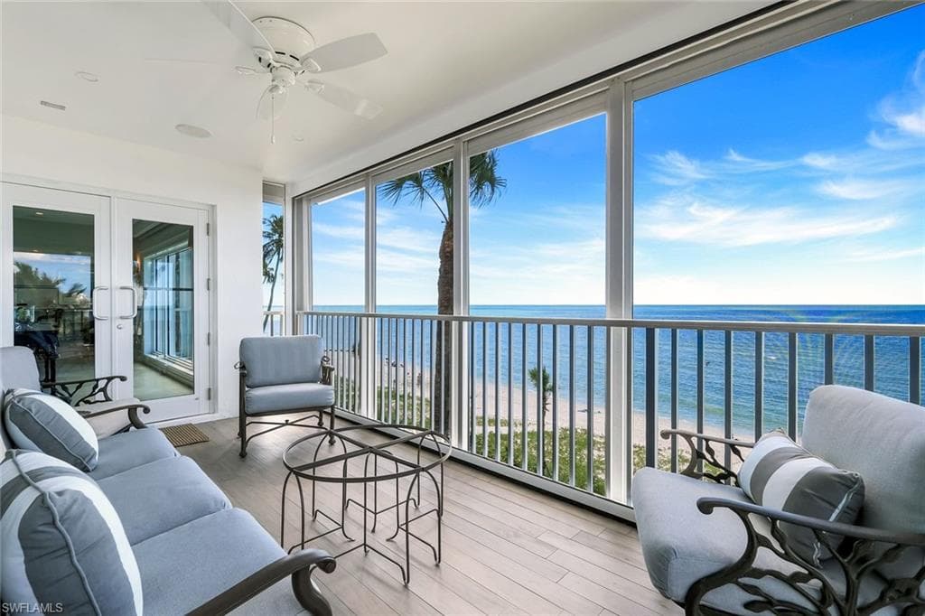1285 Gulf Shore BLVD N # 3B, NAPLES FL 34102-38