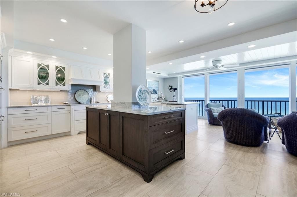 1285 Gulf Shore BLVD N # 3B, NAPLES FL 34102-7