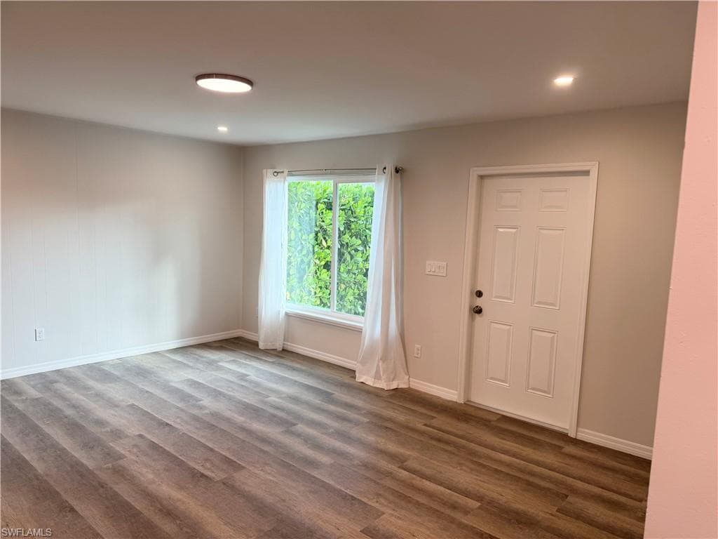 3181 Poinciana DR, NAPLES FL 34105-6