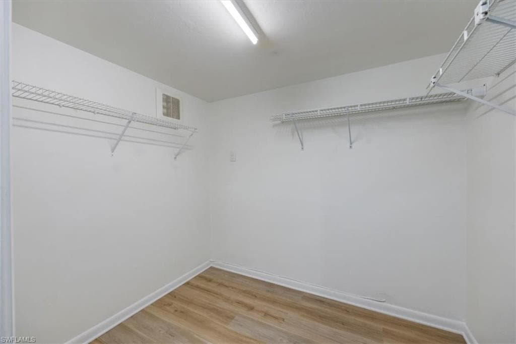 5697 Rattlesnake Hammock RD # 105, NAPLES FL 34113-41