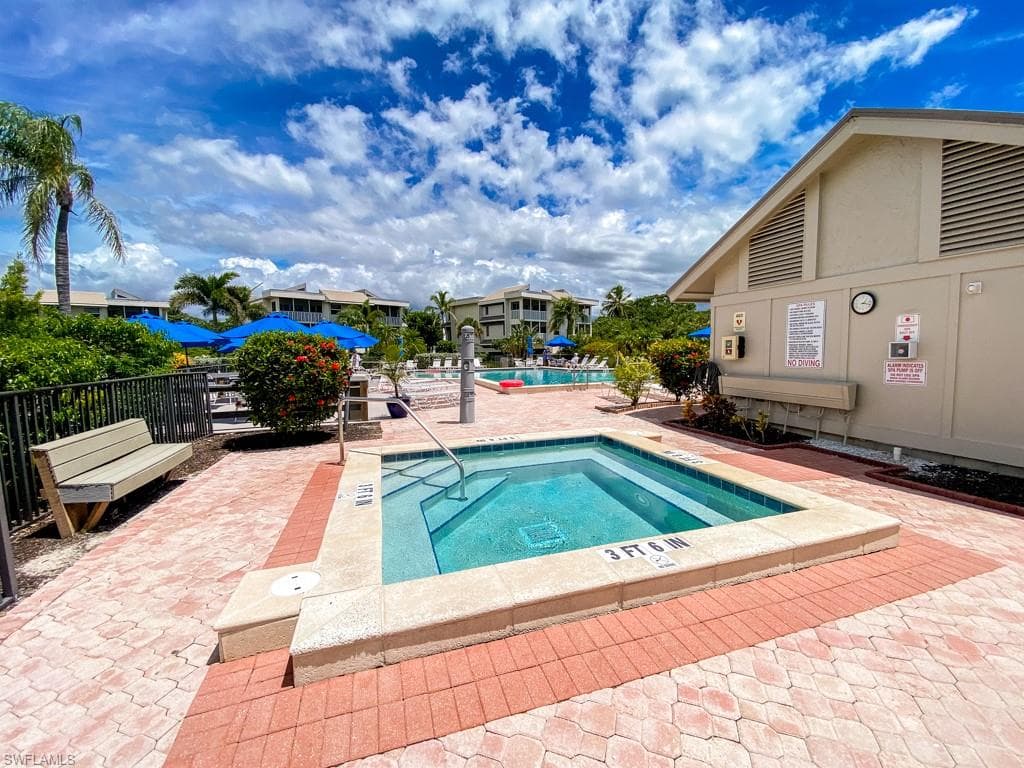 255 Periwinkle WAY # C, SANIBEL FL 33957-27