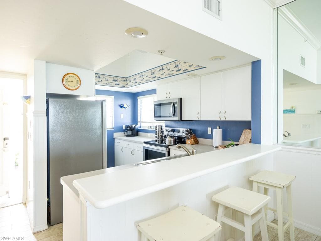 255 Periwinkle WAY # C, SANIBEL FL 33957-8