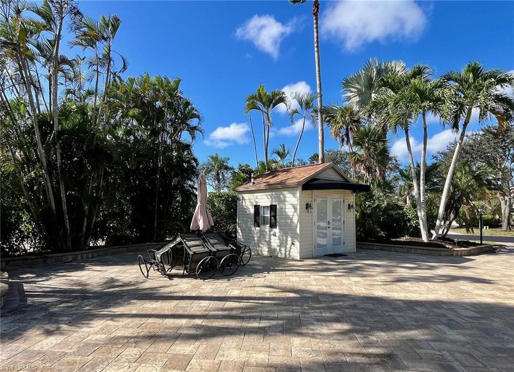 4669 Southern Breeze DR, NAPLES FL 34114-2