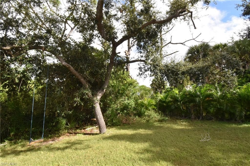 212 Antis DR, ROTONDA WEST FL 33947-11