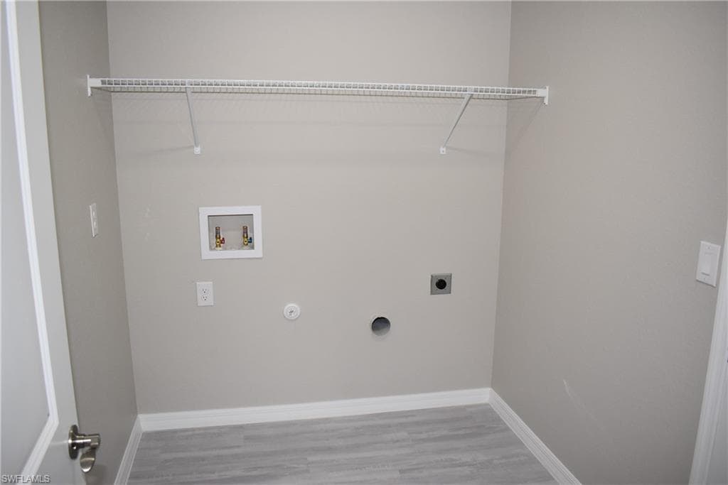 212 Antis DR, ROTONDA WEST FL 33947-24