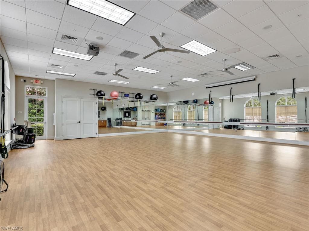 2375 Mont Claire DR # D202, NAPLES FL 34109-43