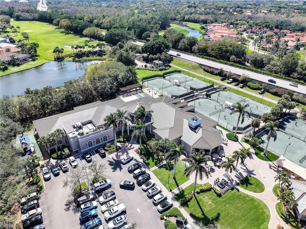 2375 Mont Claire DR # D202, NAPLES FL 34109-38