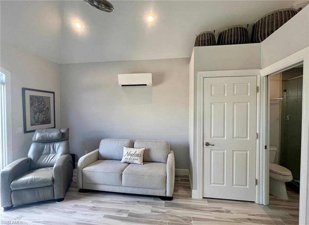 4592 Southern Breeze DR, NAPLES FL 34114-6